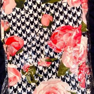 LuLaRoe Rose Houndstooth Print Leggings HTF Unicorn!